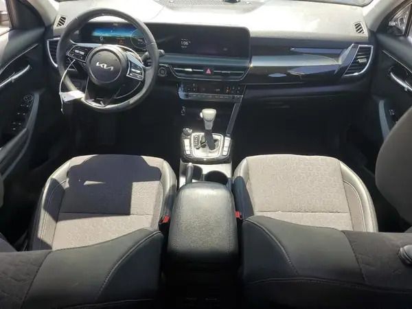 KNDEUCAA3R7608487 2024 KIA SELTOS - Image 8