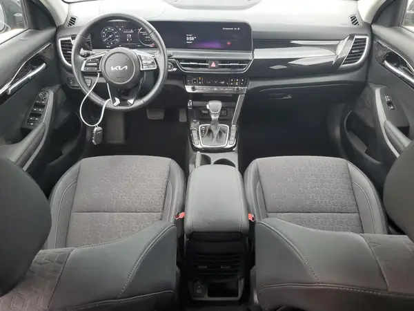 KNDEUCAA3R7653414 2024 KIA SELTOS - Image 8