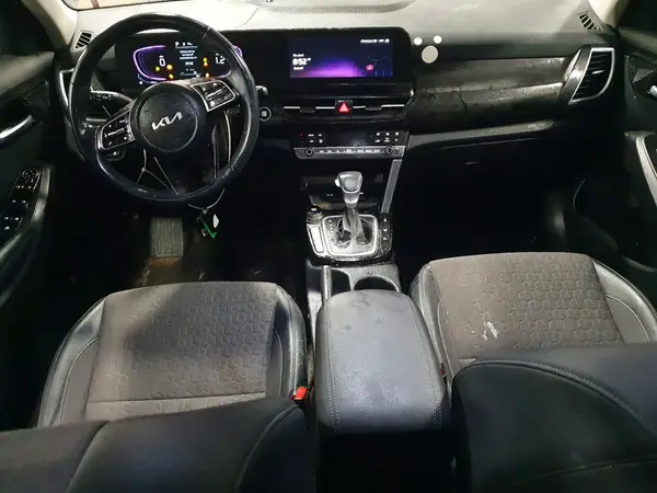 KNDEUCAA3S7767189 2025 KIA SELTOS - Image 8