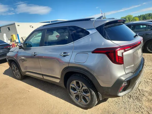 KNDEUCAA3T7859694 2026 KIA SELTOS - Image 2