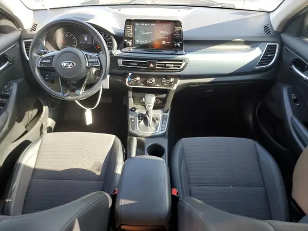 KNDEUCAA4M7099535 2021 KIA SELTOS - Image 8