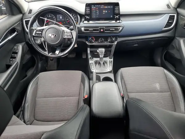KNDEUCAA4M7173939 2021 KIA SELTOS - Image 8