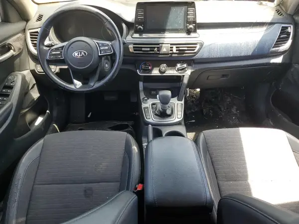 KNDEUCAA4M7187615 2021 KIA SELTOS - Image 8