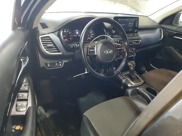 KNDEUCAA4M7187954 2021 KIA SELTOS - Image 8