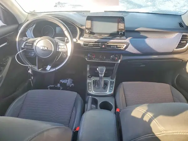 KNDEUCAA4M7205160 2021 KIA SELTOS - Image 8