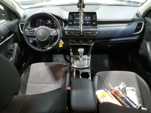 KNDEUCAA4M7223027 2021 KIA SELTOS - Image 8