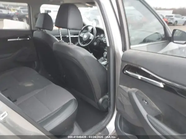 KNDEUCAA4M7226171 2021 KIA SELTOS - Image 8