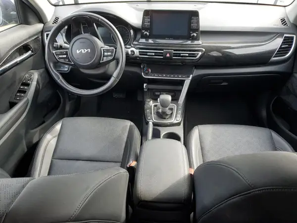 KNDEUCAA4N7246163 2022 KIA SELTOS - Image 8