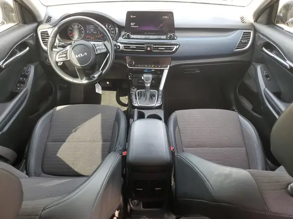 KNDEUCAA4N7265294 2022 KIA SELTOS - Image 8