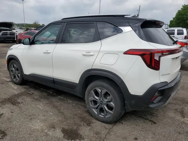 KNDEUCAA4R7545142 2024 KIA SELTOS - Image 2