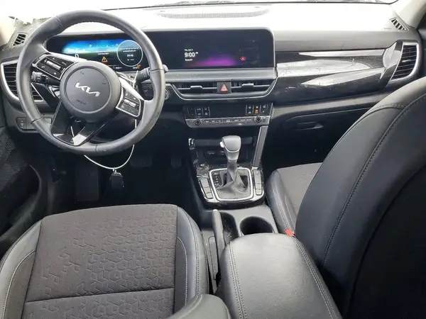 KNDEUCAA4R7584040 2024 KIA SELTOS - Image 8