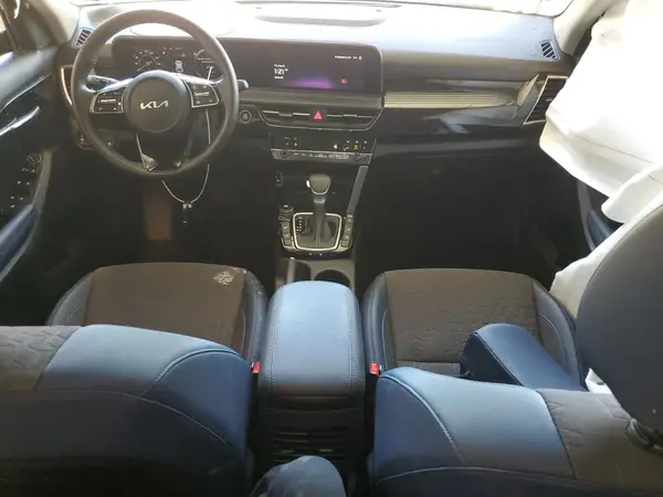 KNDEUCAA4R7589092 2024 KIA SELTOS - Image 8