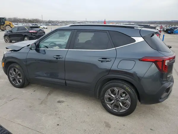 KNDEUCAA4R7636038 2024 KIA SELTOS - Image 2