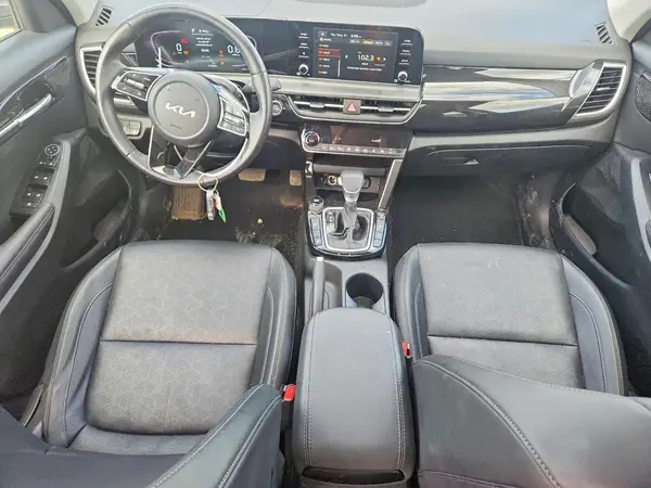 KNDEUCAA4S7704201 2025 KIA SELTOS - Image 8