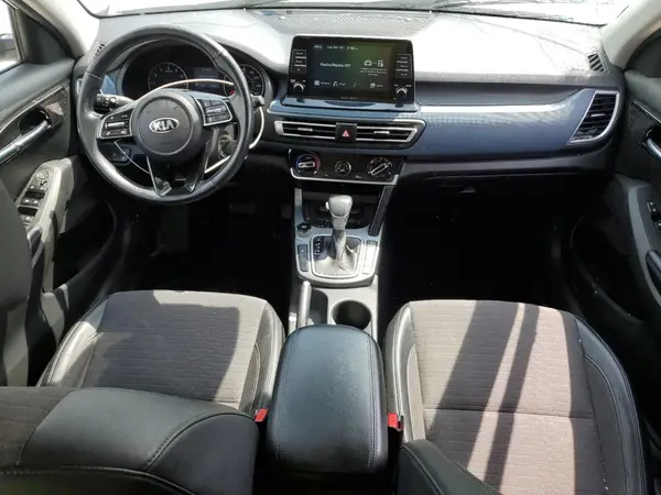 KNDEUCAA5M7047704 2021 KIA SELTOS - Image 8