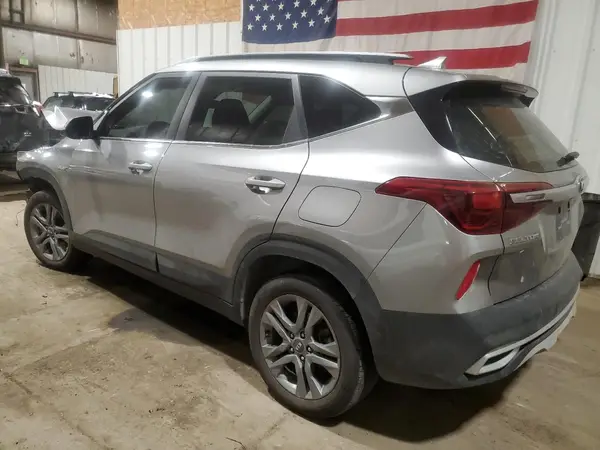 KNDEUCAA5M7071372 2021 KIA SELTOS - Image 2