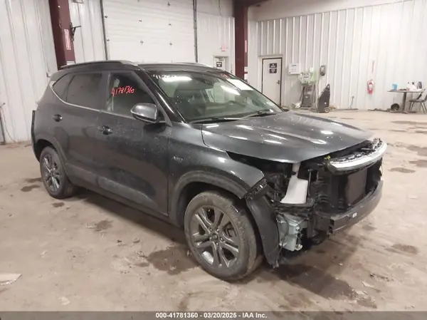 KNDEUCAA5M7100918 2021 KIA SELTOS - Image 1