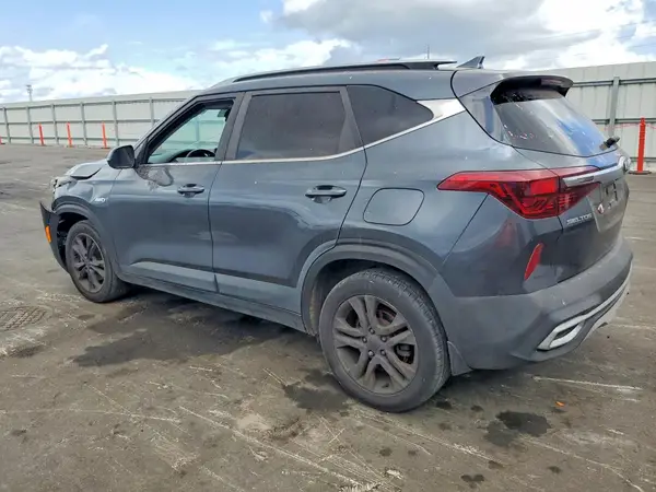 KNDEUCAA5M7159306 2021 KIA SELTOS - Image 2