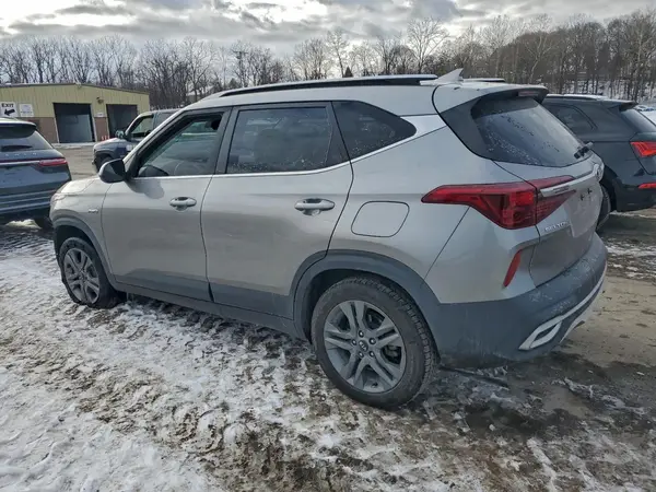 KNDEUCAA5M7166840 2021 KIA SELTOS - Image 2