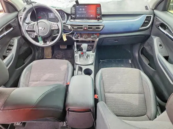 KNDEUCAA5M7207726 2021 KIA SELTOS - Image 8