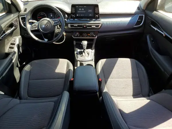 KNDEUCAA5M7218452 2021 KIA SELTOS - Image 8
