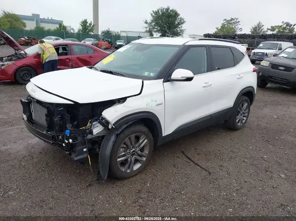 KNDEUCAA5N7265420 2022 KIA SELTOS - Image 2