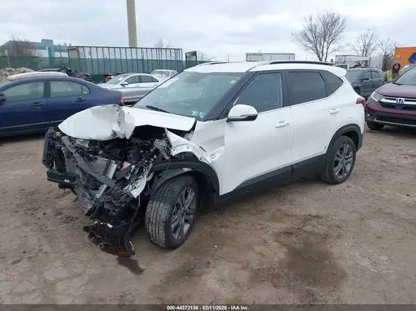 KNDEUCAA5P7442017 2023 KIA SELTOS - Image 2