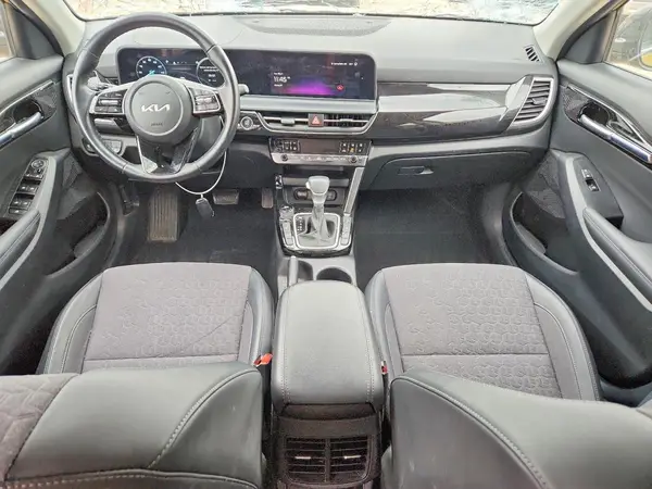 KNDEUCAA5R7577307 2024 KIA SELTOS - Image 8