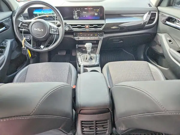 KNDEUCAA5R7601184 2024 KIA SELTOS - Image 8