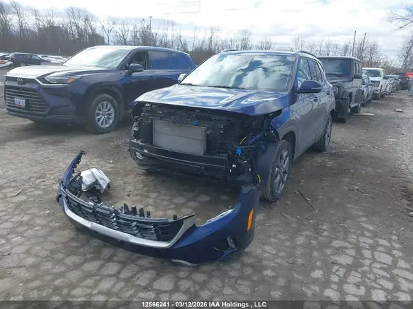 KNDEUCAA5R7635044 2024 KIA SELTOS - Image 2