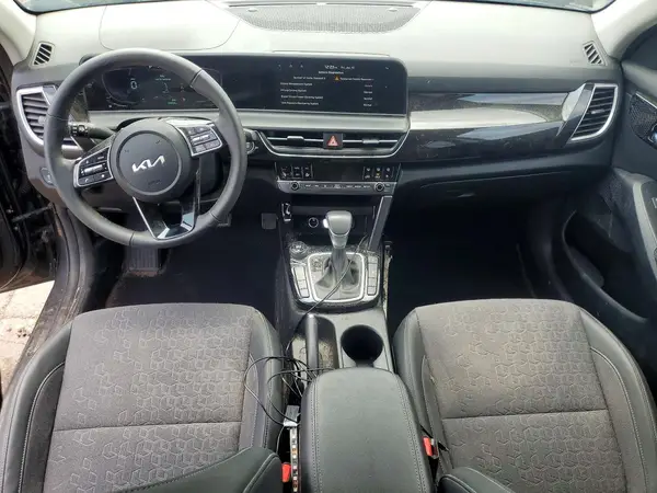 KNDEUCAA5S7672214 2025 KIA SELTOS - Image 8