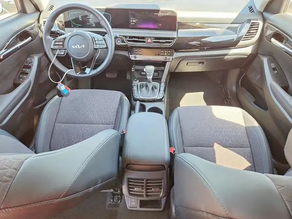 KNDEUCAA5T7850043 2026 KIA SELTOS - Image 8