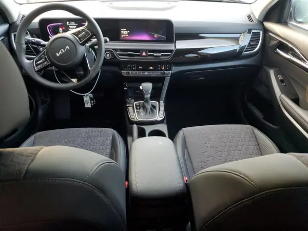 KNDEUCAA5T7859020 2026 KIA SELTOS - Image 8