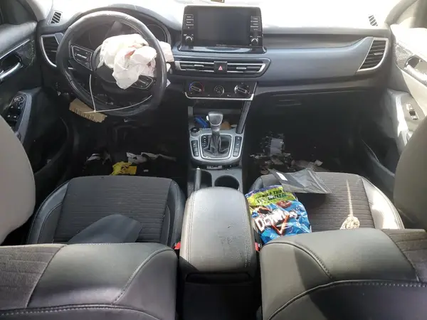 KNDEUCAA6M7046139 2021 KIA SELTOS - Image 8