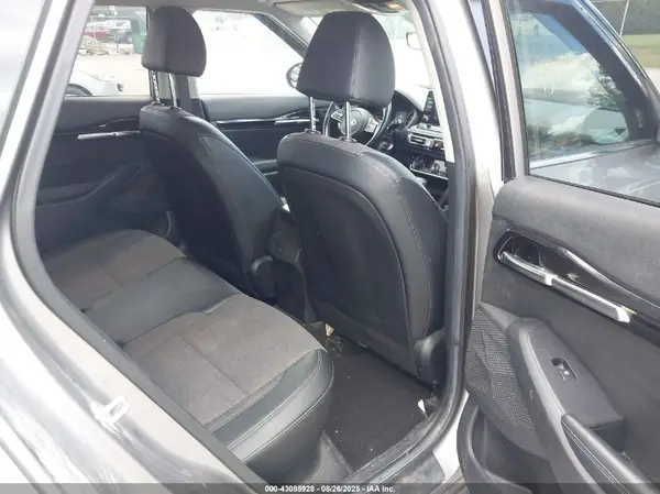 KNDEUCAA6M7085488 2021 KIA SELTOS - Image 8