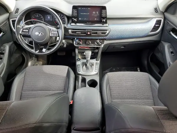 KNDEUCAA6M7104248 2021 KIA SELTOS - Image 8