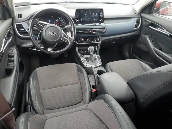 KNDEUCAA6M7124855 2021 KIA SELTOS - Image 8