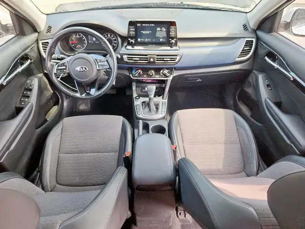 KNDEUCAA6M7136133 2021 KIA SELTOS - Image 8