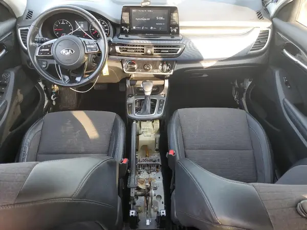KNDEUCAA6M7158651 2021 KIA SELTOS - Image 8