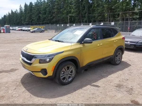 KNDEUCAA6M7196025 2021 KIA SELTOS - Image 2