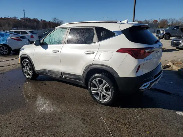 KNDEUCAA6M7227015 2021 KIA SELTOS - Image 2