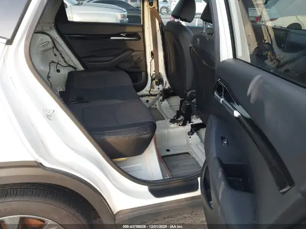 KNDEUCAA6P7451552 2023 KIA SELTOS - Image 8