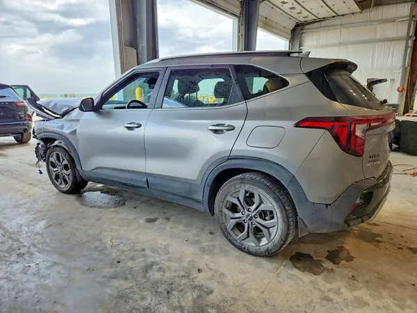 KNDEUCAA6R7499829 2024 KIA SELTOS - Image 2