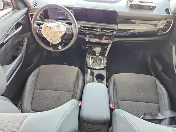 KNDEUCAA6R7499829 2024 KIA SELTOS - Image 8