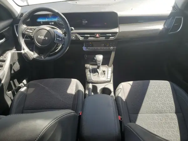 KNDEUCAA6R7547099 2024 KIA SELTOS - Image 8