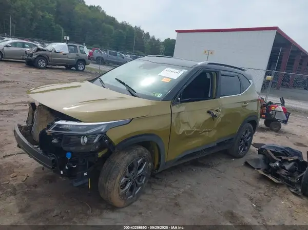 KNDEUCAA6R7637207 2024 KIA SELTOS - Image 2