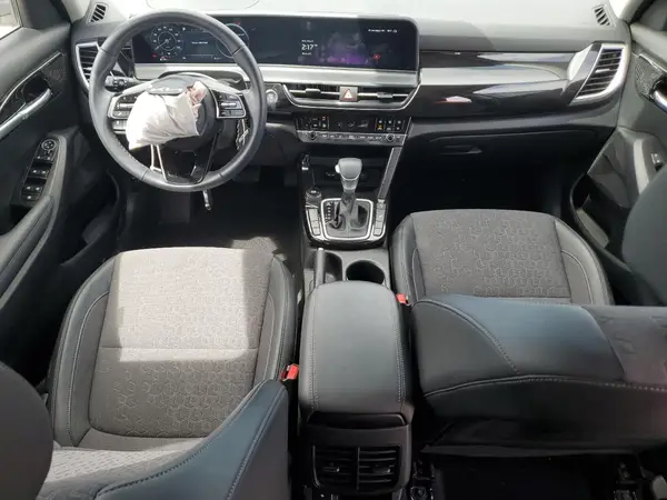 KNDEUCAA6R7643265 2024 KIA SELTOS - Image 8