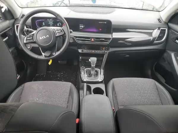 KNDEUCAA6T7829704 2026 KIA SELTOS - Image 8