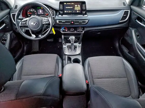 KNDEUCAA7M7086178 2021 KIA SELTOS - Image 8