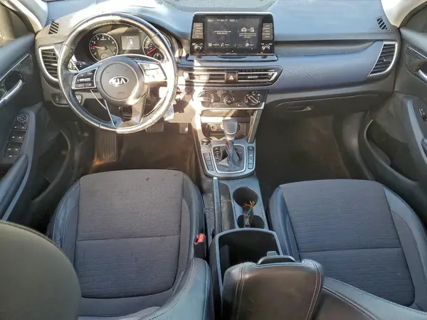 KNDEUCAA7M7150753 2021 KIA SELTOS - Image 8